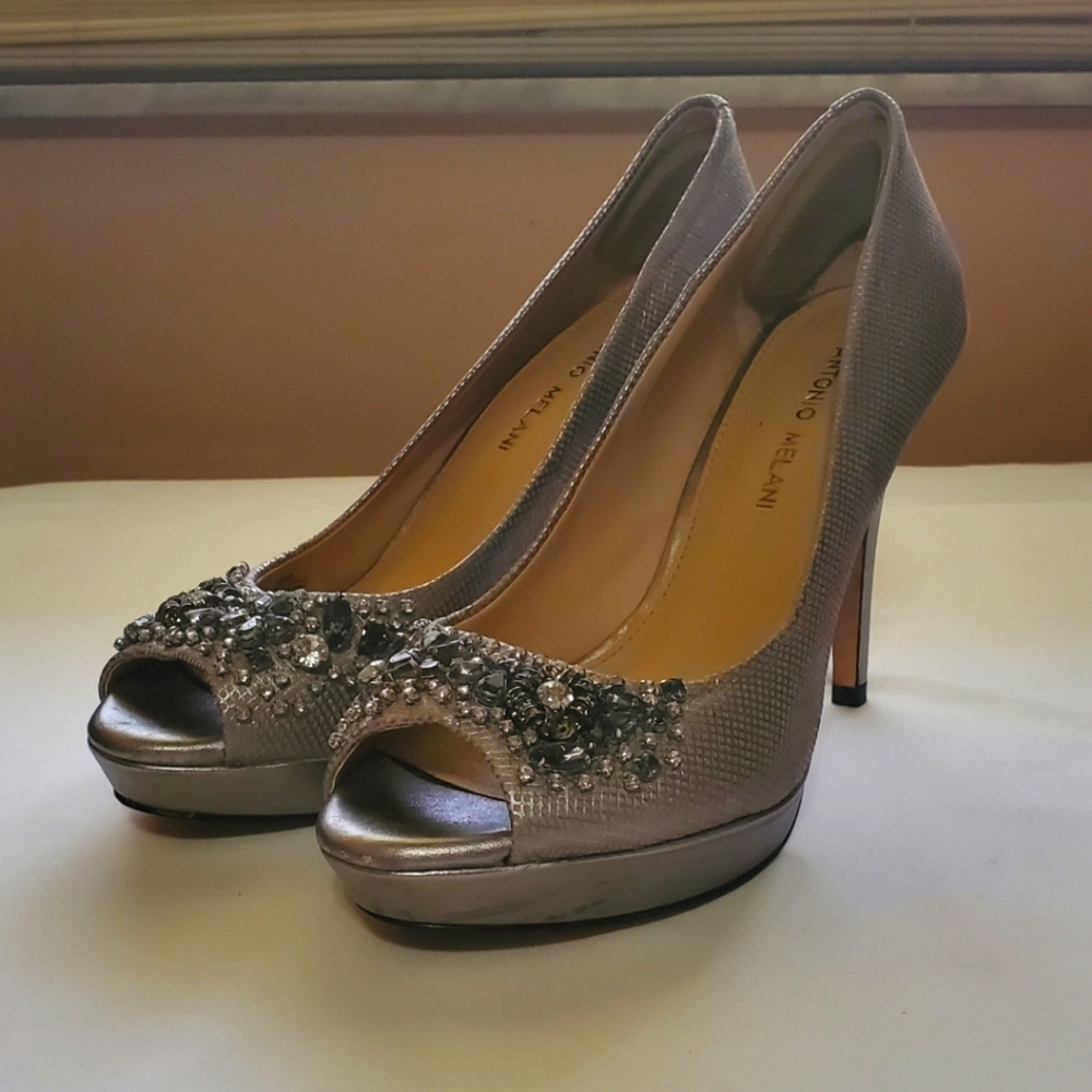 Antonio Melani Pewter Open Toe Heels Size 8m